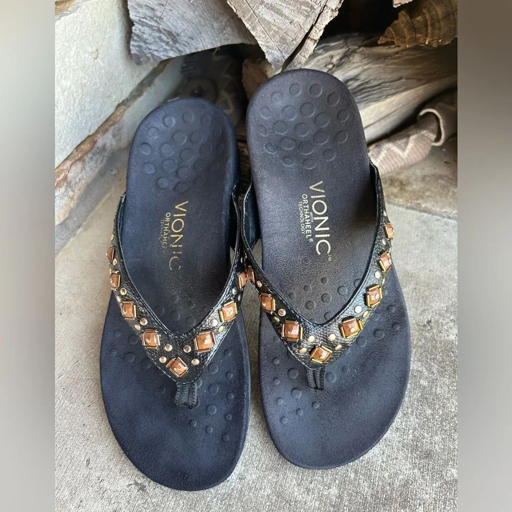 VIONIC Rest Floriana Black toe post Sandals w/Eye-Catching Beaded Design Sz-6. N